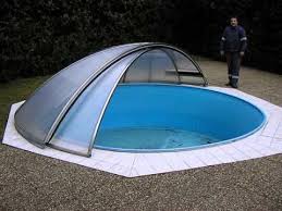 Rady Jak Zastresit Kruhovy Bazen Mate Nadzemni Kruhove Azuro Zastreseni Pro Kruhovy Bazen Nadzemni Kru In 2020 Pooluberdachung Poolabdeckung Pool Fur Kleinen Garten