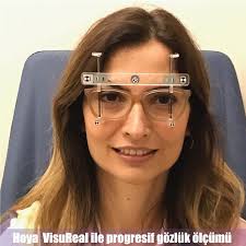 Progresif Uzak Yakin Bir Arada Gozluk Olcumlerinin Gozlukcu Tarafindan Dogru Yapilmasi Cok Onemlidir Bu Olcumler Otomatik Cihazla Ve Kisiye O Gozluk Cihaz