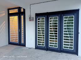 Pintu rumah warna merah bergaya klasik. Grill Pintu Dan Tingkap Home Facebook