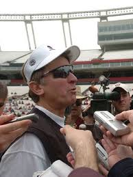 Spurrier, Gamecocks trying to leave bad times behind