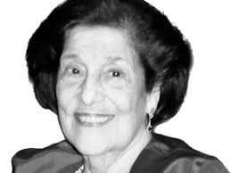 En memoria de Amelia Margarita Roux de Fábrega