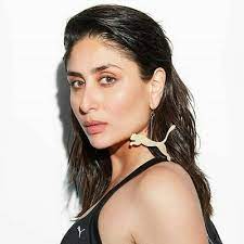 In the snap, we can spot some diced fruits including papaya. Kareena Updates Kareenaupdates Twitter