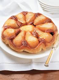 Tarte Tatin Aux Poires Et Aux Pacanes Ricardo Recipe Pear Tarte Tatin Tarte Tatin Recipe Recipes