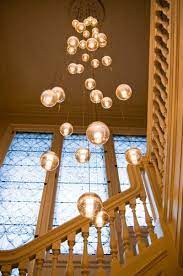 lamp idee voor zolder om licht door trappenhuis te laten komen hal verlichting trap verlichting hoge plafond woonkamer