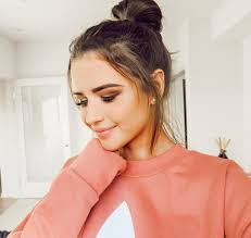 Pin By Ashley Allison On The Conte S Jess Conte Happy Threads Cute Girl Face