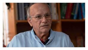 Congreso: Proponen a Manolo Fernández como asesor en el caso 'Vacunagate'