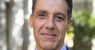 Hany Farid Finds No Sign of AI Generation in Photo of Harris Michigan Rally  in Newsweek Article