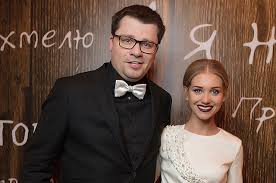 Jun 24, 2021 · бывшие супруги, актеры гарик харламов и кристина асмус и после своего хайпового развода продолжают. Kristina Asmus Vyskazalas O Rasstavanii S Garikom Harlamovym Reshenie O Razvode Moe Spletnik