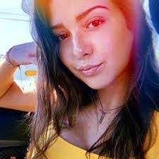 Heather Stahlman's Instagram, Twitter & Facebook