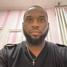 William Acklin's Instagram, Twitter & Facebook