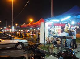 At night, the theme park also transforms into a relaxing hot spring spa. Top 7 Ipoh Night Market Discover Local Culture Food Drinks Souvenirs 2020