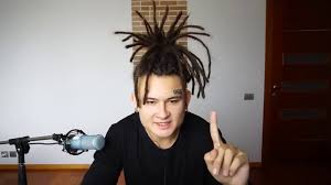 По национальности рэпер является башкиром. Morgenshtern Biografiya Tvorchestvo I Lichnaya Zhizn