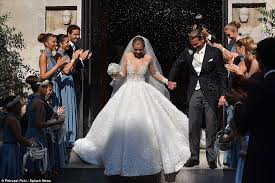 Die hochzeit von victoria swarovski und dem 17 jahre älteren immobilieninvestor werner mürz bleibt bis heute unvergessen. Swarovski Daughter Wedding Dress Price Off 74 Buy