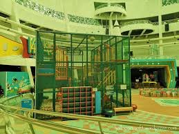 Wanna put your fear of heights to an end? Pusat Sains Negara Hello Party Of 5