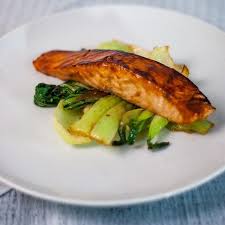 An Karfreitag Gibt Es Bei Uns Traditionell Fisch Hier Das Rezept Zum Bild Lachs Mit Einem Gemisch Aus Miso Paste Und Ahorn Sirup Food Healthy Recipes Healthy