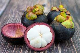 Mengutip healthline, buah manggis termasuk buah yang rendah kalori namun juga memiliki banyak nutrisi yang penting. Cara Membuat Jus Kulit Manggis Untuk Mencegah Kanker Dan Fakta Manfaatnya Semua Halaman Grid Health