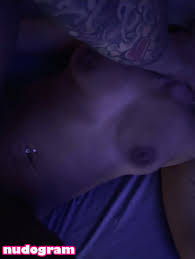 Shower bait wet daddy fickt in der heißen Dusche