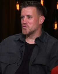 Cum a răspuns Mihai Pintilii, stelist înfocat, la întrebarea ”De ce ai la  mașină numărul PAN, atât de mult iubești Pandurii?”