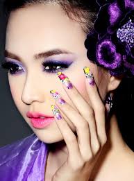 Đinh Ngọc Diệp quyến rũ với sắc hồng sen và tím