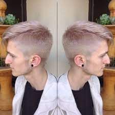 Champagne Blonde Men S A Symmetrical Haircut Leadingedgesalon Aveda Hair Salon Champagne Blonde Haircut And Color