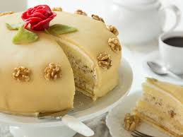 Lubecker Marzipantorte So Machst Du Den Klassiker Selber Rezept Kuchen Und Torten Kuchen Und Torten Rezepte Marzipantorte