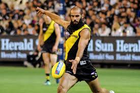 Jun 11, 2021 · hawthorn forward mitch lewis was a surprising addition to the injury list when the teams were named on thursday. Afl Stars Bachar Houli Adam Saad Take A Stand Against Fraser Anning