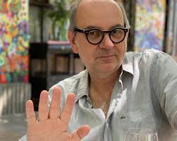 Cabe recordar de gnecco compartió durante las últimas semana con el fallecido tomás vidiella, con quien preparaba la obra «orquesta de señoritas». Dije Aqui Tengo Que Reaccionar Luis Gnecco Revelo El Motivo Que Lo Llevo A Insultar A Patricia Maldonado Y Raquel Argandona