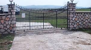 Dogal Tas Bahce Duvari