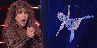 Kelly brook is unveiled as frog while craig revel horwood is revealed as talking after the big reveal, craig joked that it was 'torture, darling', he added: The Masked Dancer May Have Revealed Cotton Candy S Identity Is Cotton Candy Julianne Hough