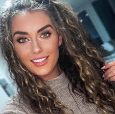 Sheryl Bright's Instagram, Twitter & Facebook