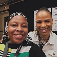 Meeting someone who resembles her husband