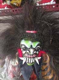 Hampir setahun nggak bisa bertatap muka dan berinteraksi langsung dengan teman dan guru di sekolah membuat pelajar menjadi stress. Topeng Barongan Seram Shopee Indonesia