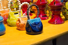 Namun, anda bisa mengambil inspirasi dari aldi febian mahabian, seorang pengusaha rental mobil. 3 Jenis Usaha Rumahan Dengan Modal Kecil Yang Bisa Jadi Pilihanmu 1