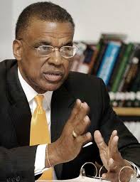 Palisades honors former superintendent