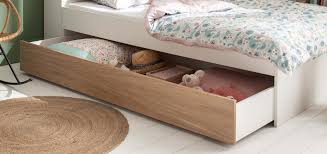 Le lit gigogne est un lit simple dans lequel se cachent des tiroirs de rangement très pratiques. Tiroir De Rangement Berlin Blanc Bois