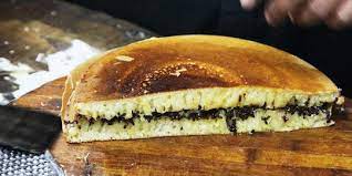 Bahan bahan untuk adonan martabak manis : Resep Cara Membuat Martabak Manis Teflon Yang Simpel Legit Dan Bersarang Merdeka Com