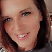 Danielle Lindsey's Instagram, Twitter & Facebook