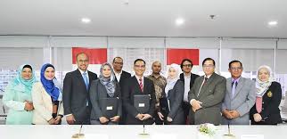 Universiti tun abdul razak (üni̇razak)1 18 aralık 1997 tarihinde kurulmuştur ve özel bir üniversitenin en eski özel üniversitelerinden biridir. Sidma College Sidma College Sabah Revitalize Its Collaboration With Unirazak