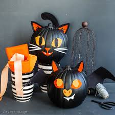 Sep 14, 2018 · lay the pumpkin or bat down on a piece of card, using a little sticky tack to hold it in place so it doesn't more around when you add paint. Kids Felt Pumpkin Decorations For Halloween Lia Griffith