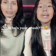 It's pineapple ofc NEWW EDIT OF ESME @Kriss&Esme 🙈ESME💗