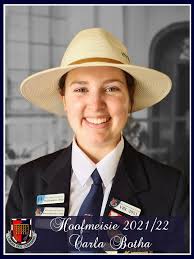 HOOFLEIERS VIR 2021/22 Vanoggend is ons nuwe hoofleiers vir 2021/22  aangekondig en dit is vir ons 'n groot voorreg om hulle aan julle bekend te  stel. Onderhoofmeisie: Mieke Kruger Hoofmeisie: Carla Botha