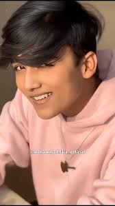 His charmingly perfect voice ❤️ , Follow Him @mohammad.faiz_official ❤️,  Follow @royalroute.world 👑, #mohammadfaiz #mdfaiz #mohdfaiz #theroyalroute  #trr #worldtour #faizians #faizkefaizians #fashion ...