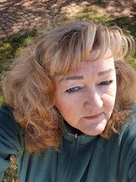 There is an employee who was employed 2014 Dec but now when he check his  payslip employment date is now 2018 he wrote email to HR twice but no  respond what step