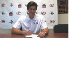 Saddleback College's Geers signs letter of intent
