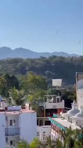 Una balacera se desató este sábado por la mañana en la carretera federal 200, a un costado de la playa rincón de guayabitos, nayarit, reportaron medios locales. Ik Agrh34vzzjm