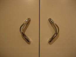 Where To Find Vintage Kitchen Cabinet Pulls From Youngstown Geneva And Other Makers Vintage Kitchen Cabinets Kitchen Cabinet Pulls Vintage Cupboard