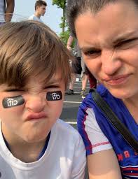 Michelle Raper (@mshergert)