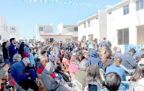 Diario Cronicas De Mercedes Soriano Uruguay Cuarenta Familias De Trabajadores Sindicalizados Recibieron La Llave De Su Vivienda En Fray Bentos