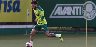 Born in marília, são paulo, lucas lima finished his formation with inter de limeira, joining their youth setup in 2009. Santos Backs Down In Negotiation For Lucas Lima After Quick Rejection By Fans Ruetir