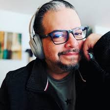 This sticker trend is so stupid.